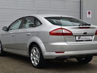 Gebraucht Ford Mondeo Ghia 145 PS (106 kW) 2008 Silber Limousine