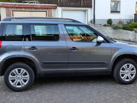 Gebraucht Skoda Yeti Drive 110 PS (80 kW) 2017 Grau SUV