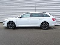 Gebraucht Skoda Superb Ambition 150 PS (110 kW) 2024 Moonweiss metallic Kombi