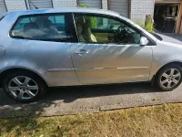 Gebraucht VW Polo Highline 75 PS (55 kW) 2002 Silber Kleinwagen