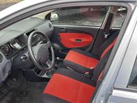 Gebraucht Daihatsu Cuore 58 PS (42 kW) 2006 Silber Kleinwagen