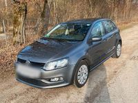 Gebraucht VW Polo 90 PS (66 kW) 2015 Grau Kleinwagen