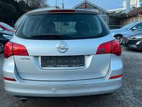 Gebraucht Opel Astra 165 PS (121 kW) 2013 Grau Kombi