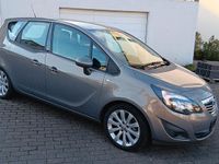Gebraucht Opel Meriva Innovation 140 PS (102 kW) 2012 Gold Van / Kleinbus