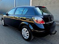 Gebraucht Opel Astra Innovation 90 PS (66 kW) 2009 Schwarz Limousine
