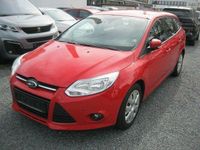 Gebraucht Ford Focus Trend 116 PS (85 kW) 2011 Rot Kombi