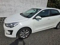Gebraucht Kia Rio Vision 101 PS (74 kW) 2023 Weiß Limousine