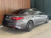 Gebraucht Alfa Romeo Giulia Super 179 PS (131 kW) 2017 Grau Limousine