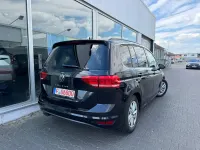 Gebraucht VW Touran Comfortline 150 PS (110 kW) 2023 Schwarz Van / Kleinbus
