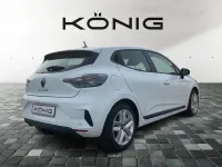 Gebraucht Renault Clio V Evolution 67 PS (49 kW) 2023 Weiß Limousine