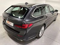 Gebraucht BMW 520 190 PS (139 kW) 2021 Grau Kombi
