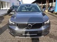 Gebraucht Volvo XC40 Momentum 190 PS (139 kW) 2018 Osmium grey metallic SUV