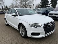 Gebraucht Audi A3 Basis 116 PS (85 kW) 2018 Weiß Limousine