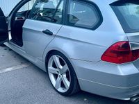Gebraucht BMW 320 164 PS (120 kW) 2006 Silber Kombi