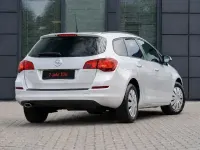 Gebraucht Opel Astra Design Edition 140 PS (102 kW) 2011 Silber Kombi