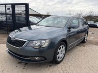 Gebraucht Skoda Superb 160 PS (117 kW) 2014 Blau Kombi