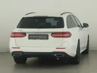 Gebraucht Mercedes E300 AMG 194 PS (142 kW) 2022 Polarweiss uni Kombi