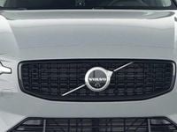 Gebraucht Volvo V60 145 PS (106 kW) 2025 Kombi