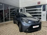 Neu Toyota Aygo X 72 PS (52 kW) 2025 Celestite grey metallic/ dach SUV