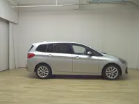 Gebraucht BMW 218 Gran Tourer Advantage 150 PS (110 kW) 2021 Silber Van / Kleinbus
