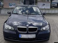 Gebraucht BMW 320 150 PS (110 kW) 2005 Blau Limousine