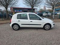 Gebraucht Renault Clio II Campus 58 PS (42 kW) 2006 Weiß Limousine