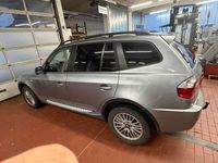 Gebraucht BMW X3 150 PS (110 kW) 2005 Silbergrau metallic SUV