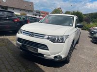 Gebraucht Mitsubishi Outlander Inform 150 PS (110 kW) 2015 Weiß SUV