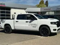 Gebraucht Dodge Ram 401 PS (294 kW) 2022 Granite crystal Pickup