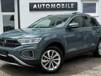 Gebraucht VW T-Roc 150 PS (110 kW) 2025 Petrol blue metallic SUV