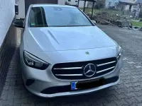 Gebraucht Mercedes B200 Progressive 163 PS (119 kW) 2020 Silber Kleinwagen