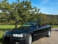 Gebraucht BMW 318 Cabriolet Basis 115 PS (84 kW) 1997 Schwarz Cabrio