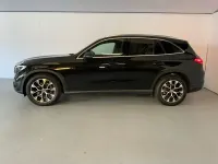 Gebraucht Mercedes GLC200 Avantgarde 163 PS (119 kW) 2025 Metalliclack obsidianschwarz SUV