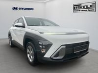 Gebraucht Hyundai Kona Select 141 PS (103 kW) 2024 Weiss SUV