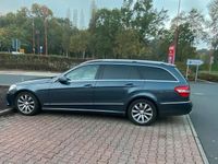 Gebraucht Mercedes E350 Avantgarde 265 PS (194 kW) 2012 Grau Kombi