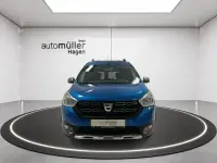 Gebraucht Dacia Dokker Celebration 116 PS (85 kW) 2017 Blau sky Van / Kleinbus