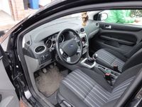 Gebraucht Ford Focus 101 PS (74 kW) 2011 Schwarz Limousine