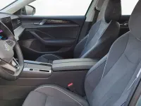 Gebraucht VW Passat IQ Drive 150 PS (110 kW) 2024 Maripositgrün met. Kombi