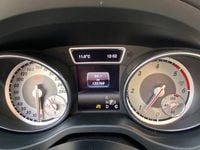 Gebraucht Mercedes GLA220 177 PS (130 kW) 2015 Weiß SUV