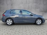 Gebraucht VW Golf VIII S 131 PS (96 kW) 2022 Grau Limousine