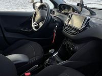 Gebraucht Peugeot 208 Active 82 PS (60 kW) 2018 Schwarz Kleinwagen