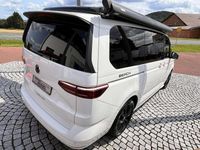 Neu VW California Beach 150 PS (110 kW) 2026 Candyweiß dach midnight schwa Van
