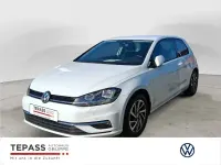 Gebraucht VW Golf VII Sound 86 PS (63 kW) 2018 Weiss Limousine