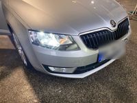 gebraucht Skoda Octavia 1.6 TDI DSG Joy Combi Joy