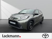 Gebraucht Toyota Aygo X Pulse 72 PS (52 kW) 2023 6w4)/ black mica (209) (gruen SUV