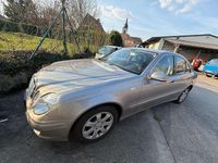 Gebraucht Mercedes E220 170 PS (125 kW) 2006 Cubanitsilber  metallic Limousine