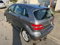 Gebraucht Mercedes B200 136 PS (100 kW) 2009 Grau Van / Kleinbus