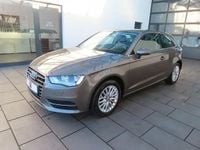Używany Audi A3 Ambiente 122 KM (89 kW) 2013 Szary Sedan/Limuzyna