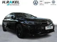 Gebraucht VW Passat R-line 150 PS (110 kW) 2026 Schwarz Kombi