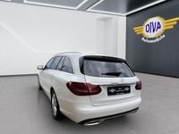 Gebraucht Mercedes C180 156 PS (114 kW) 2018 Polarweiss Kombi